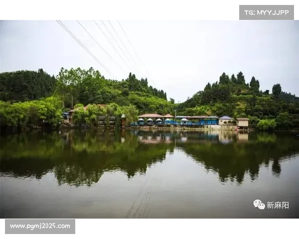 麻阳职中球场承办周末联赛，基础设施获认可